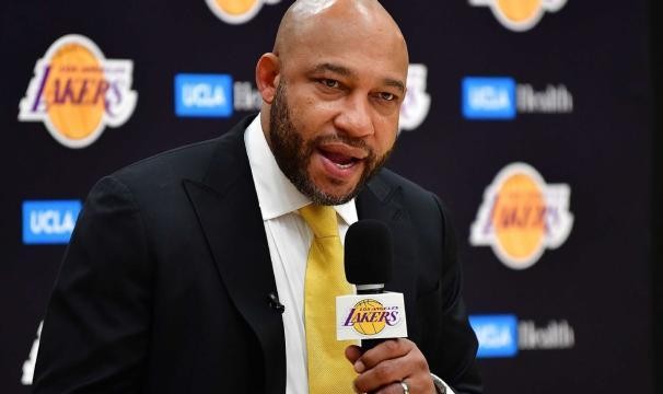 云开体育app下载安装-湖人新帅求变提速！阵容年轻化挖掘新援潜能成关键