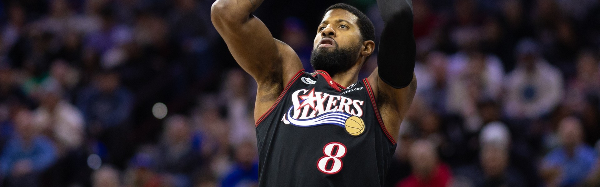 kaiyun app-中规中矩！保罗·乔治12中6拿到14分4板5助2断 正负值+9