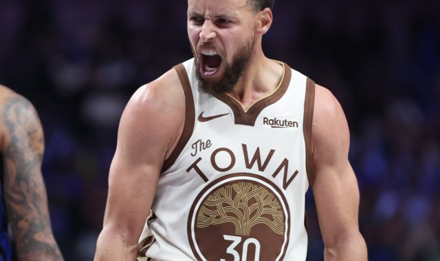 kaiyun app-库里38分勇士不敌独行侠2连败，马绍尔30分7板9助弗拉格21分11板