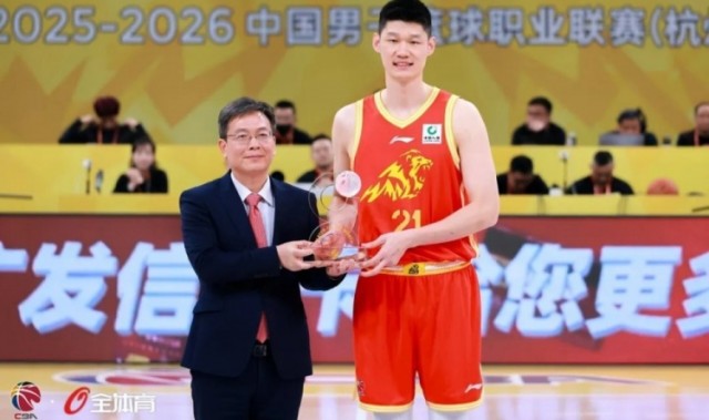 开云体育博彩-常规赛第12轮｜无惧青春风暴 全队沉着应对拿下胜利！